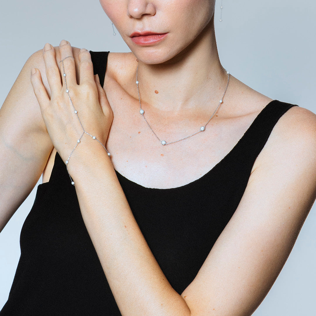 Hand Chain Cosmos White Gold, Fully Paved