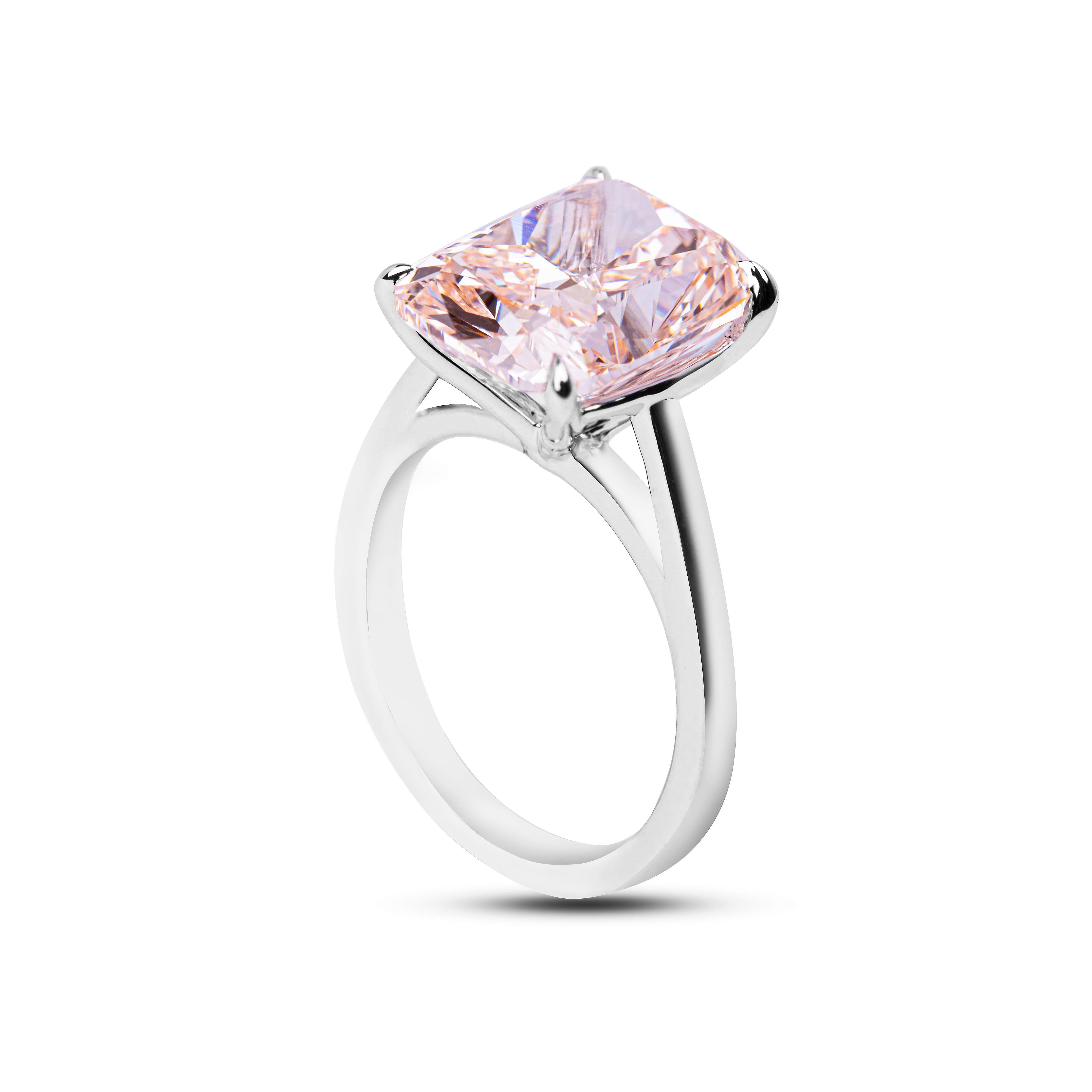 Ring Immortal Baby Pink Cushion Diamond White Gold
